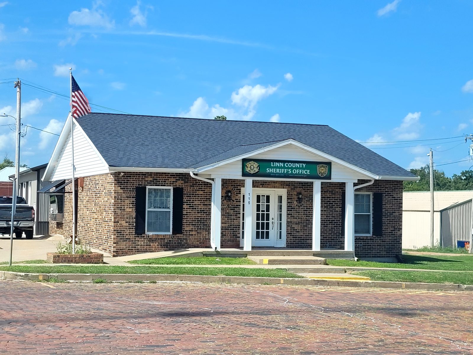 The Linn County Sheriff's office in Linneus